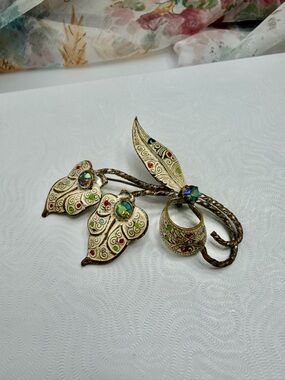 Antique Gold and Enamel Leaf  Brooch
